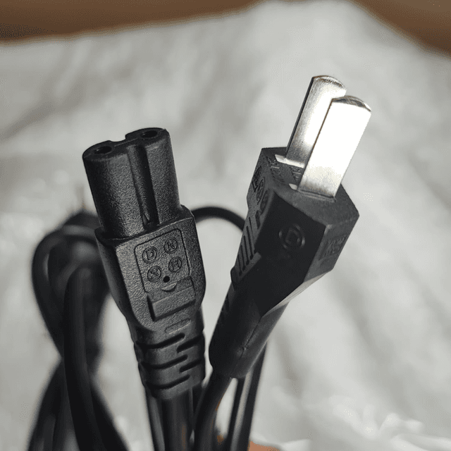 Cable de alimentación Forma 8 1.5 metros