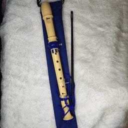 Flauta dulce soprano de 8 agujeros con estuche y limpiador